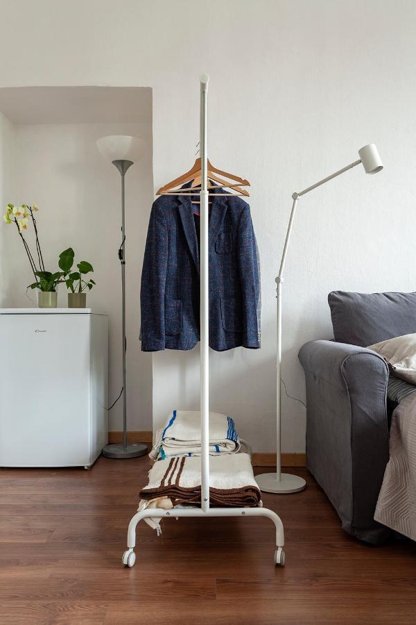 A Central Quiet Sunny Studio In Verbania Exterior foto